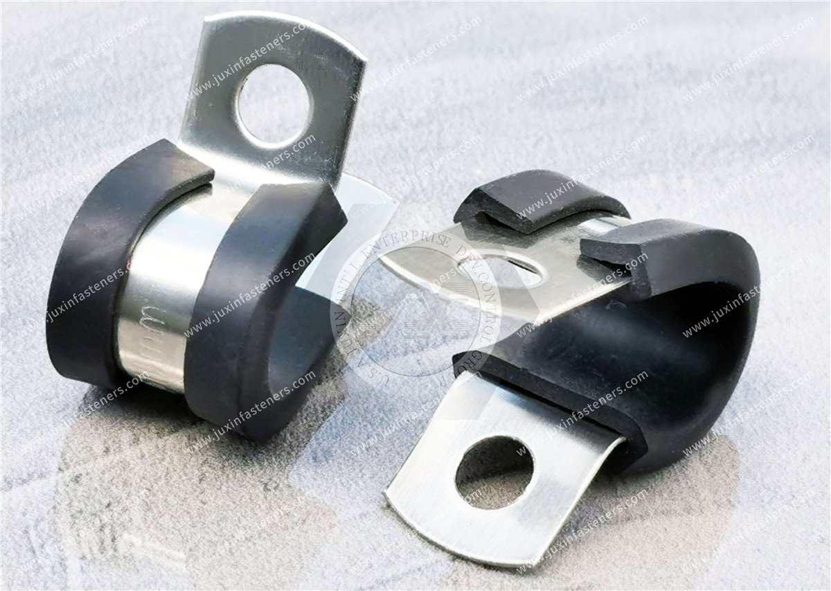 Mit Gummi ausgekleidete P-Clips aus Edelstahl mit einer Breite von 15 mm Mit Gummi ausgekleidete P-Clips aus Edelstahl mit einer Breite von 15 mm
