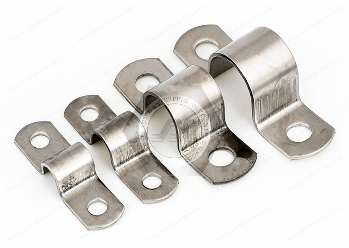 Q683 Zentraler Befestigungsclip für Zwillingsrohre (d = 6,5)