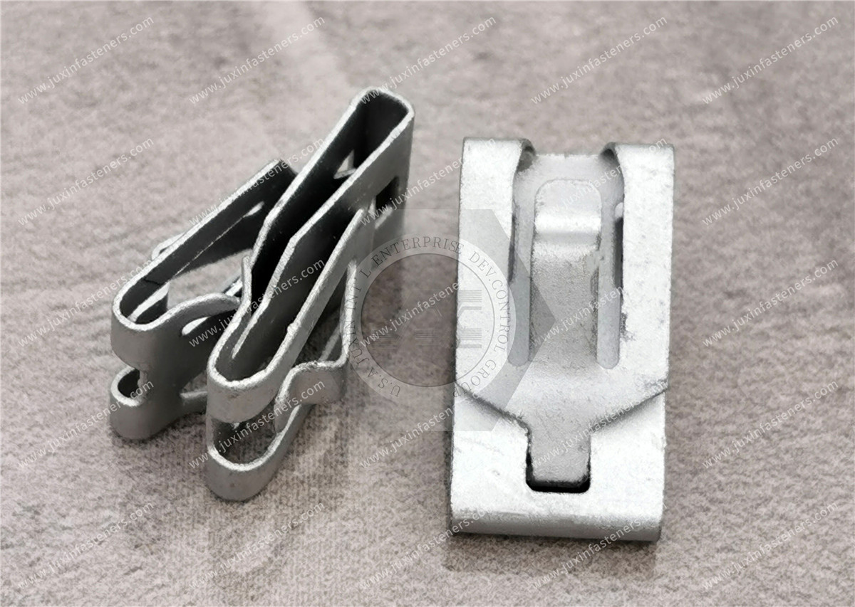 Metallmuttern, mit Schraubenvertiefung, selbstsichernd Metallmuttern, mit Schraubenvertiefung, selbstsichernd