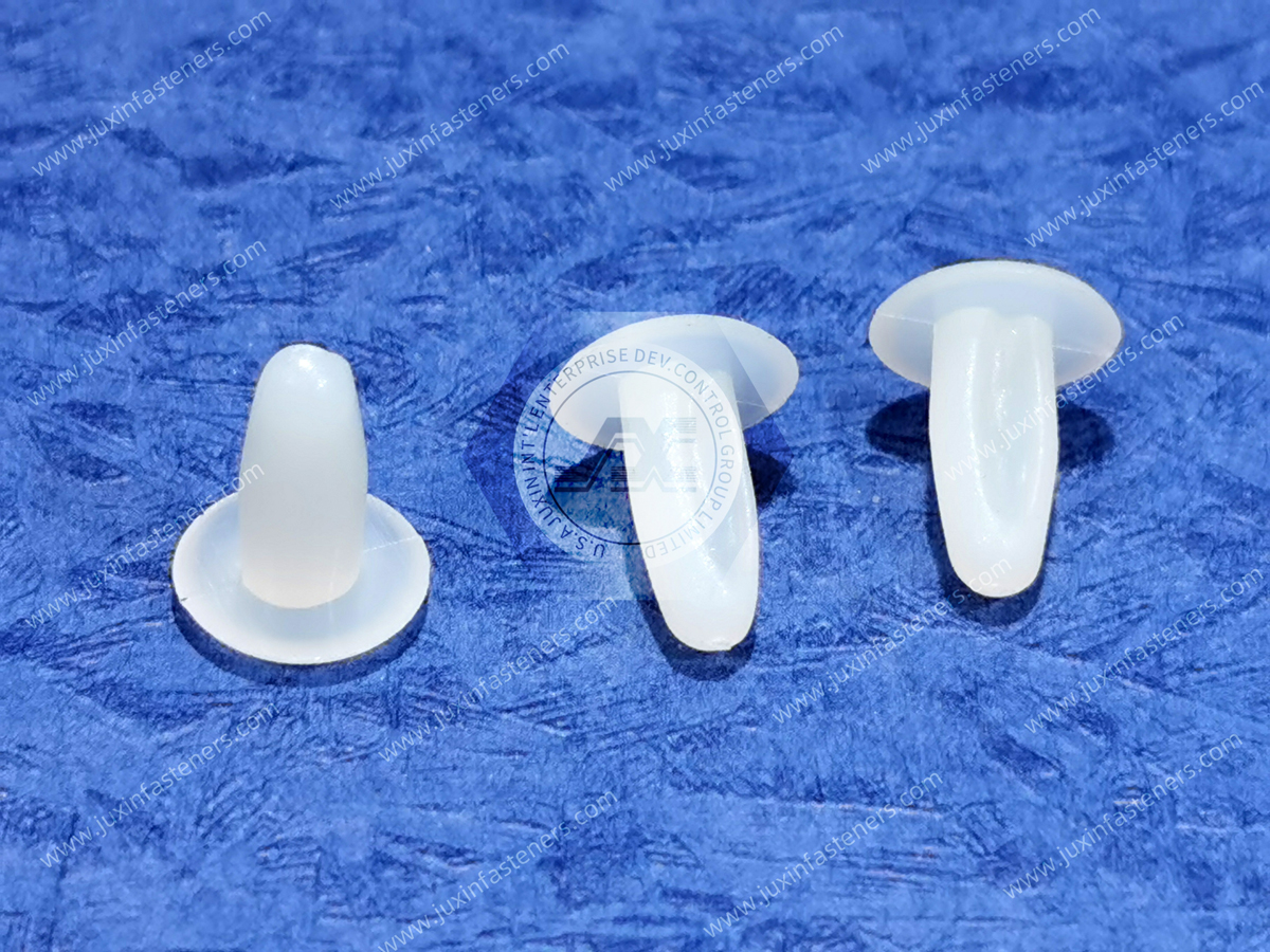 Wiederverwendbare Einstecknieten aus Nylon Wiederverwendbare Einstecknieten aus Nylon