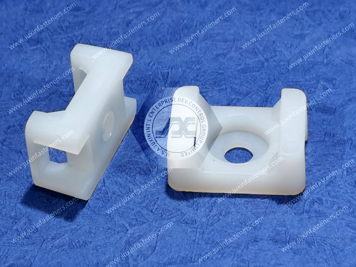 Flacher Kabelbinderhalter aus Nylon JX-0510-HC Flacher Kabelbinderhalter aus Nylon JX-0510-HC