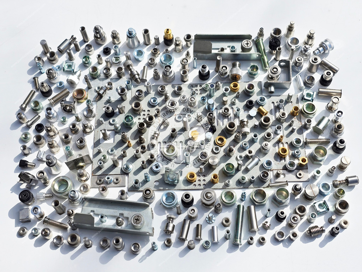 Selbstklemmende Miniatur-Befestigungselemente Selbstklemmende Miniatur-Befestigungselemente