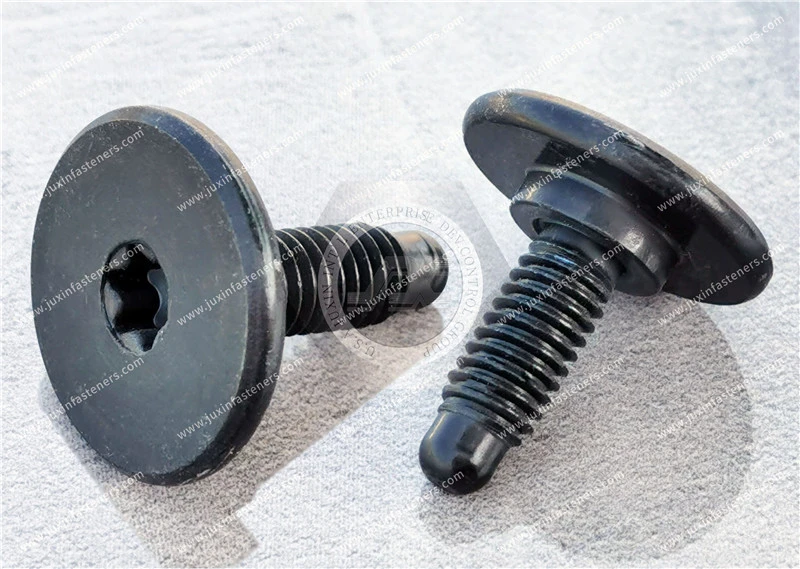 Nicht standardm&auml;&szlig;ige, extrem flache Torx-Kopfschrauben aus legiertem Stahl f&uuml;r die Automobilindustrie