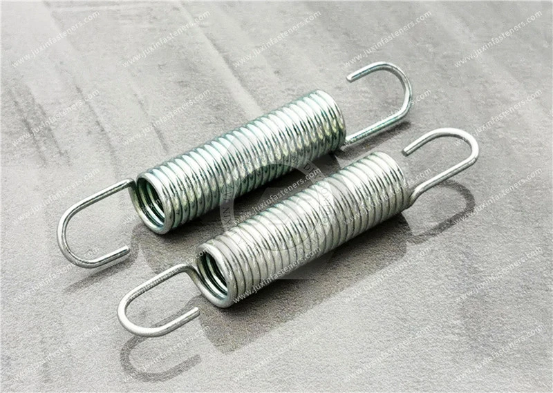 Abmessungen und Parameter der zylindrisch gewickelten Zugfeder (Ringprofil mit Haken)