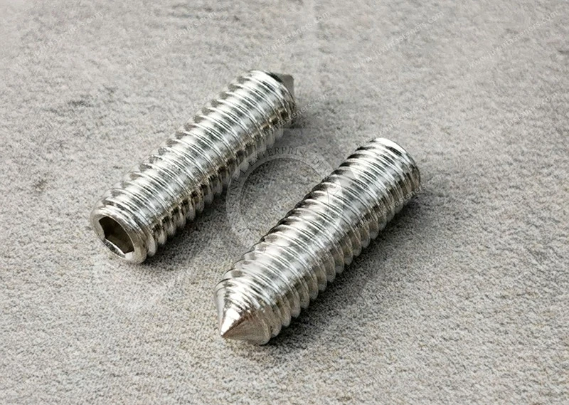 Edelstahl-Innensechskantschrauben mit konischer Spitze
