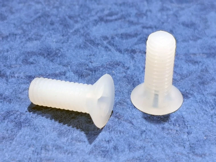 Metrische Nylon 66-Phillips-Flachkopfschrauben
