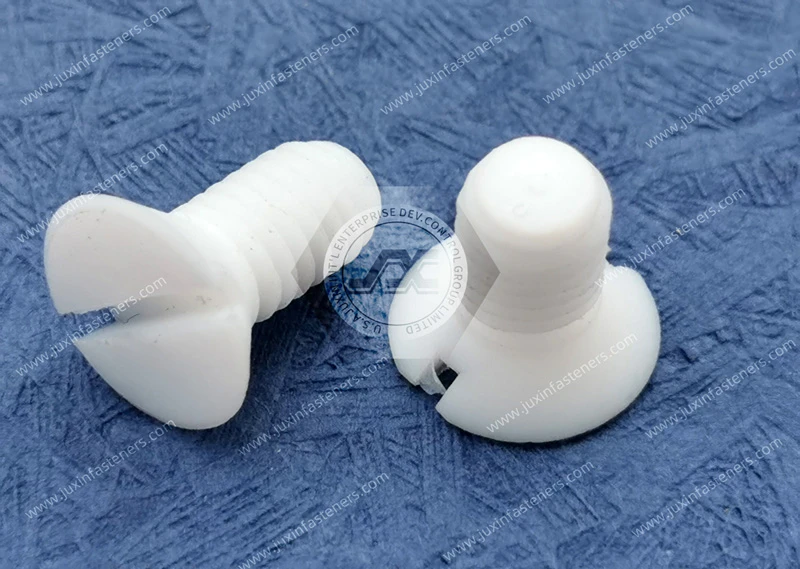 Metrische PTFE-Schlitzschrauben mit flachem Kopf