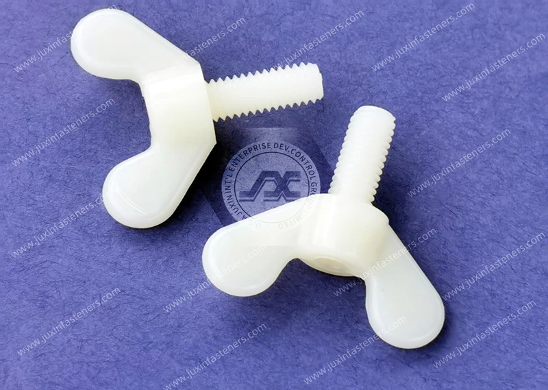 Fl&uuml;gelschrauben aus Nylon