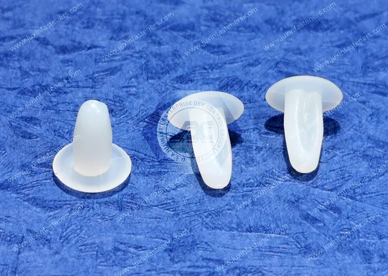 Wiederverwendbare Einstecknieten aus Nylon