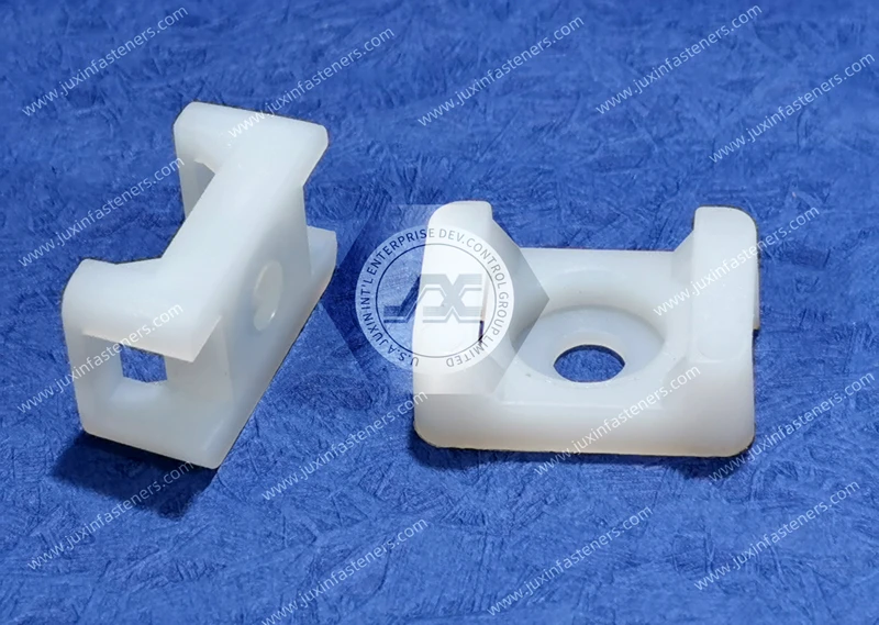 Flacher Kabelbinderhalter aus Nylon JX-0510-HC