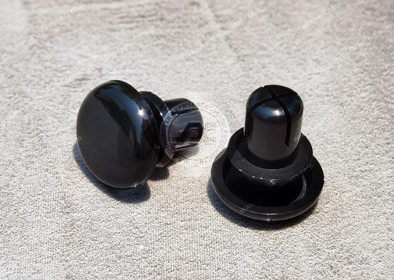 Schwarze Druckschnappnieten JX-GR f&uuml;r Panel