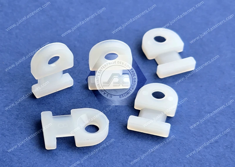 Befestigungssitz f&uuml;r Kabelbinder mit Nylonschraube JX-GFTH-1-01