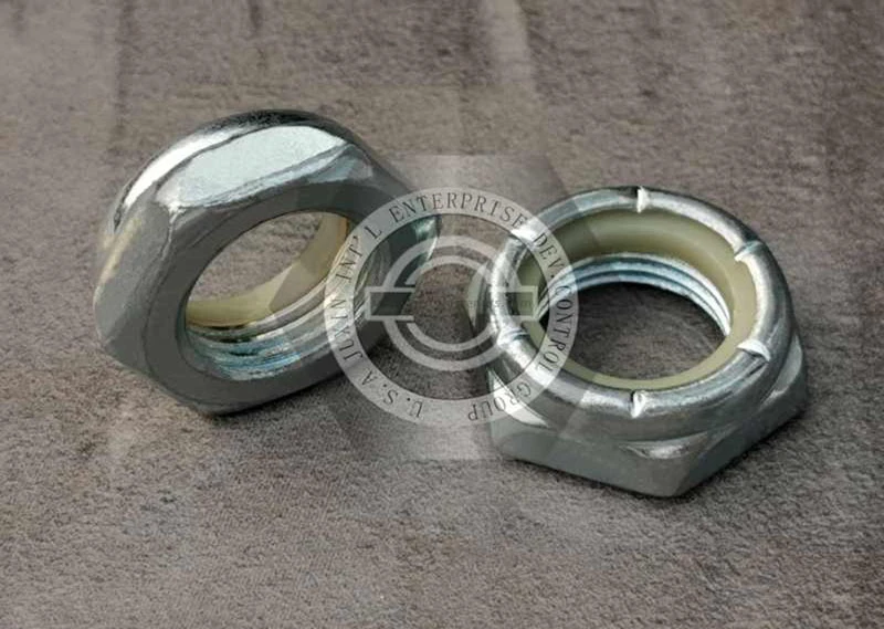 DIN985 selbstsichernde Muttern aus hochfestem Nylon | Anti-Lockerungs-Befestigungsl&ouml;sung f&uuml;r den Automobilbereich f&uuml;r vibrationskritische Anwendungen. Einf&uuml;hrung: Zuverl&auml;ssige Befestigung f&uuml;r hochbelastete Automobilsysteme