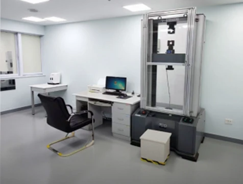 Universalpr&uuml;fmaschine (UTM)