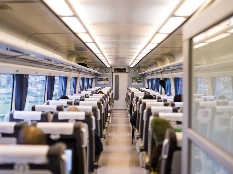 Automobilbusse und Reisebusse